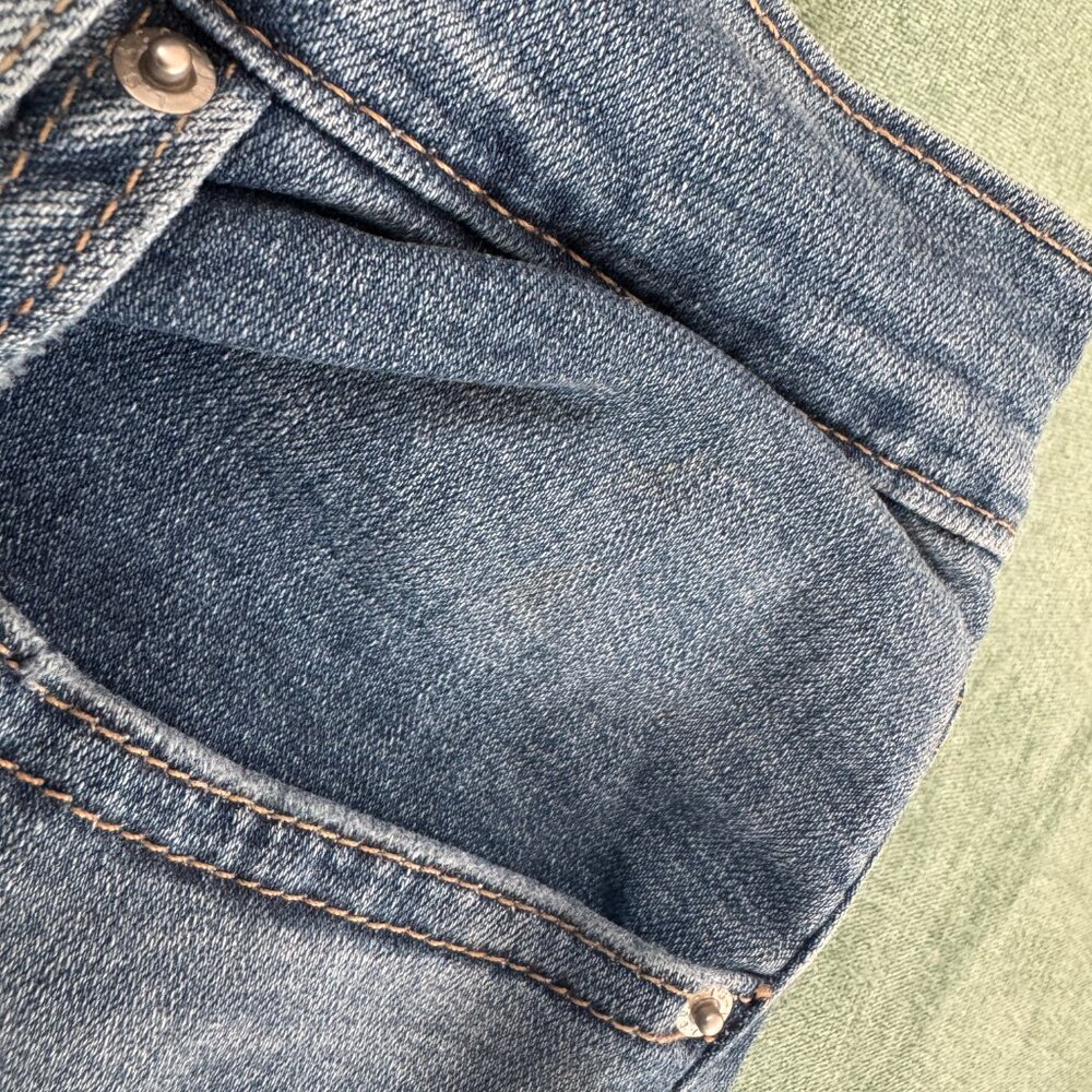 Levi's 724 High Rise Straight Crop - Picture 9 of 10